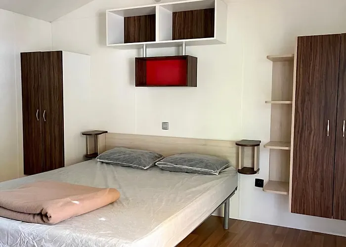 Campsite Mobil-home 2 Pmr - La Faloise *